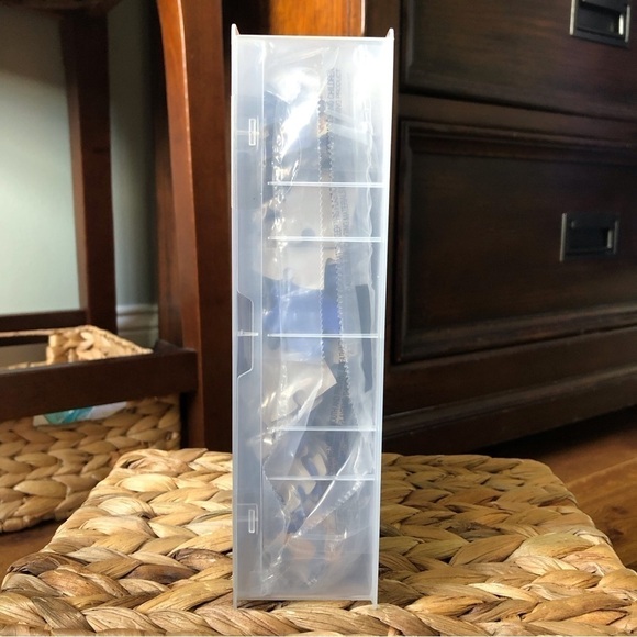 Blockbuster: Disney: Peter Pan movie cover puzzle in case 500pc. - Picture 2 of 5